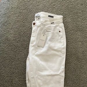 Judy Blue Skinny Fit Capri